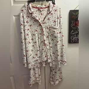 Secret Treasures White Cardinal Pajama Set with Red Trim
